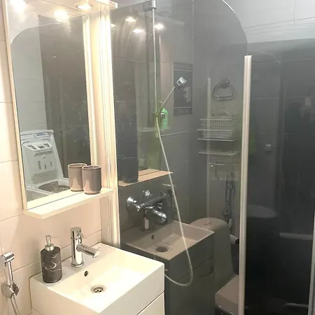 Private Large Beach, 3 Bedrooms, Kitchen, Living Room, 2 Bathrooms, Terrace Huoneisto Jämijärvi