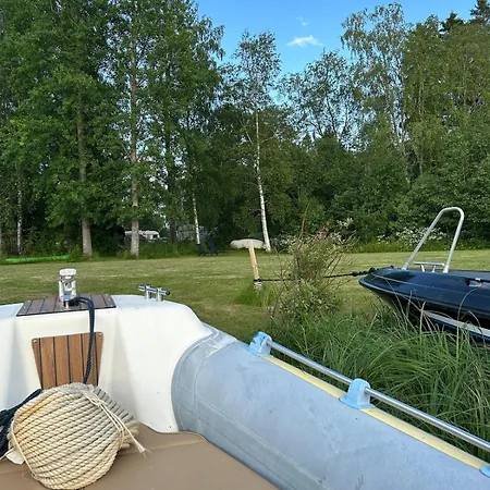 Private Large Beach, 3 Bedrooms, Kitchen, Living Room, 2 Bathrooms, Terrace Huoneisto Jämijärvi